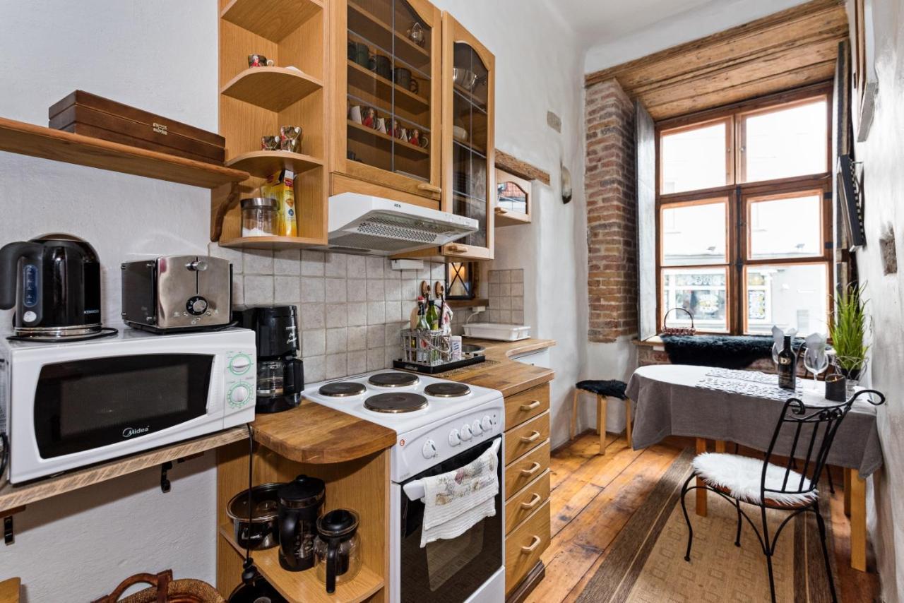 Oldhouse Apartments - Tallinn Old Town Екстер'єр фото