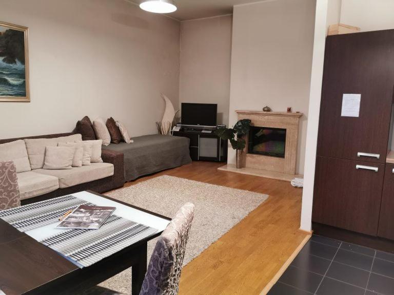 Oldhouse Apartments - Tallinn Old Town Екстер'єр фото