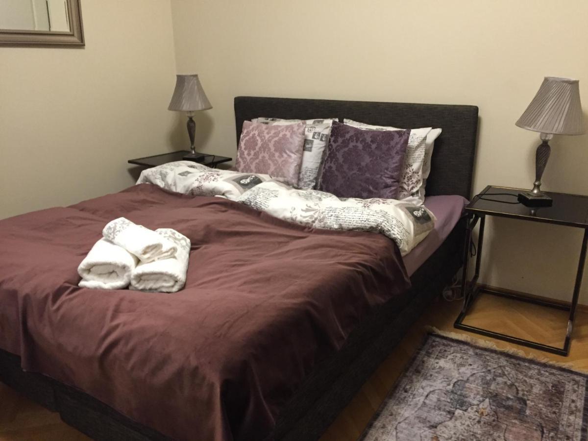 Oldhouse Apartments - Tallinn Old Town Екстер'єр фото