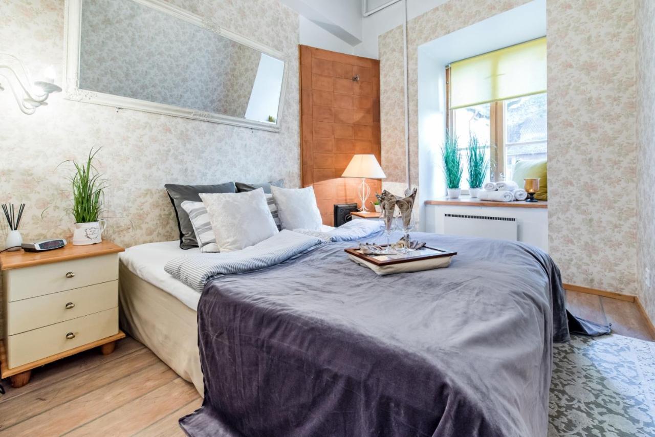 Oldhouse Apartments - Tallinn Old Town Екстер'єр фото
